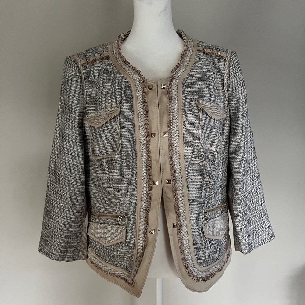 NWOT, White House Black Market Elegant Women's Gray and Tan Blazer